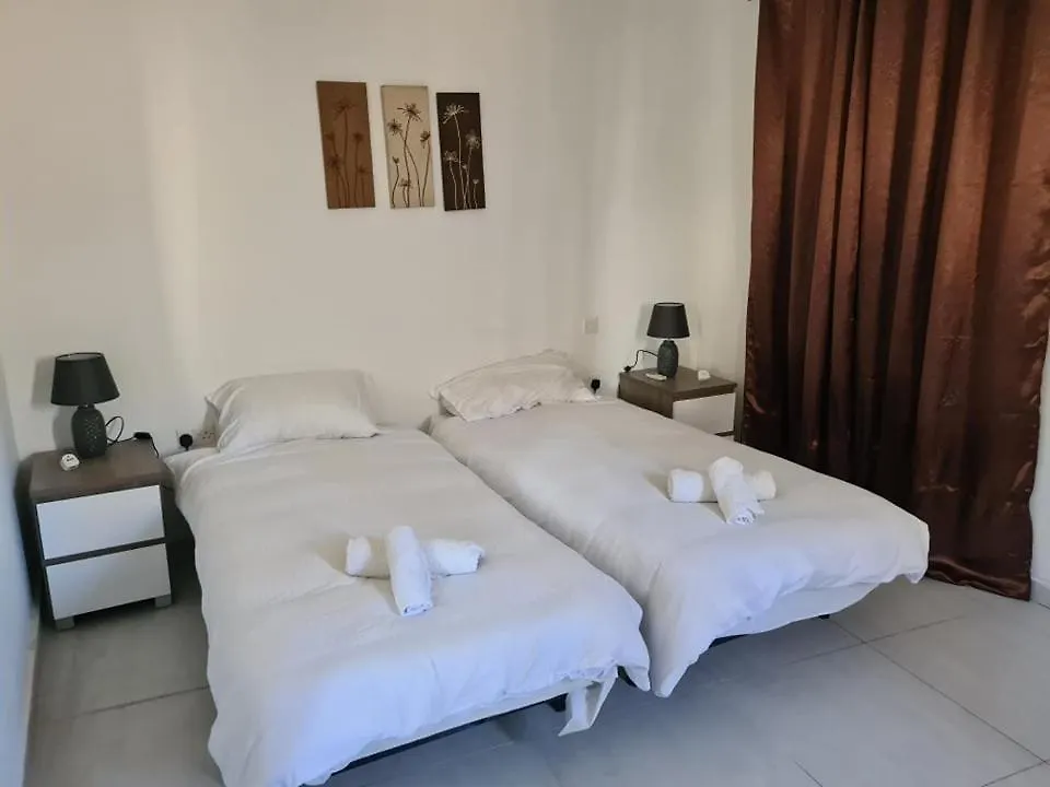 St Julians Central 2 Bedroom Apartment San Giuliano Malta